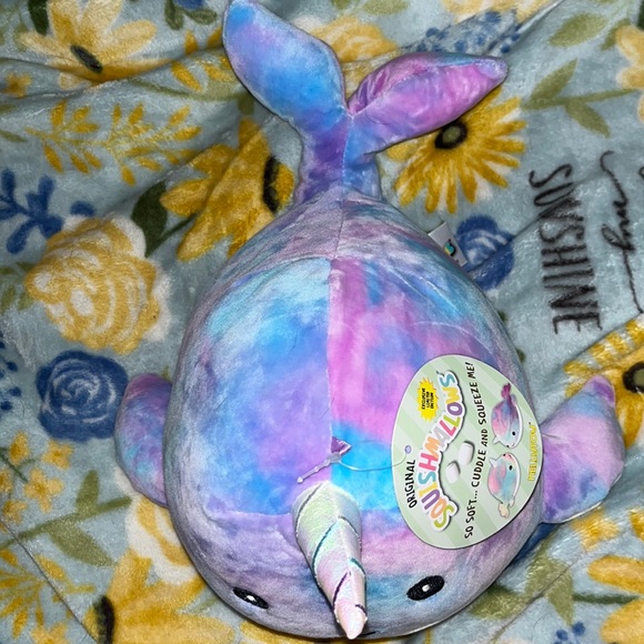 Rare Narwhale Squishmellow - Picture 2 of 2